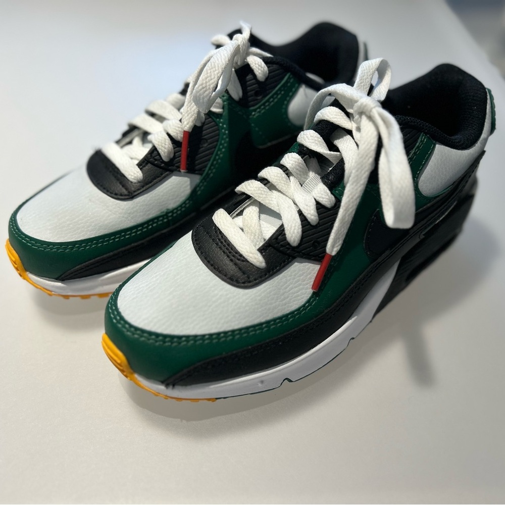 Nike Air Max 90 Leather Green & Black Sneakers US 4Y